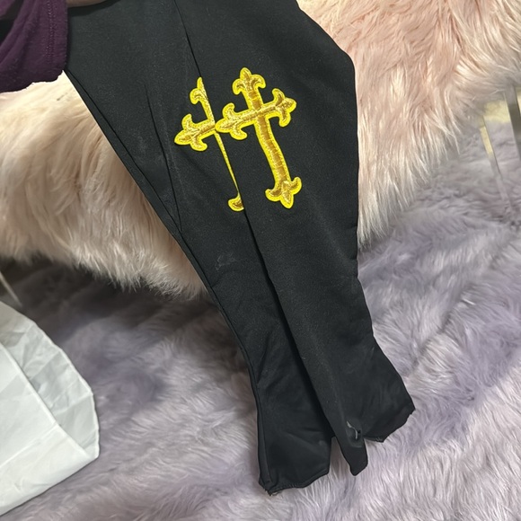 Bad Habit Nun Costume - Picture 8 of 12